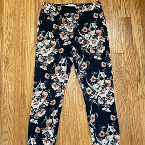 Cropped floral pants